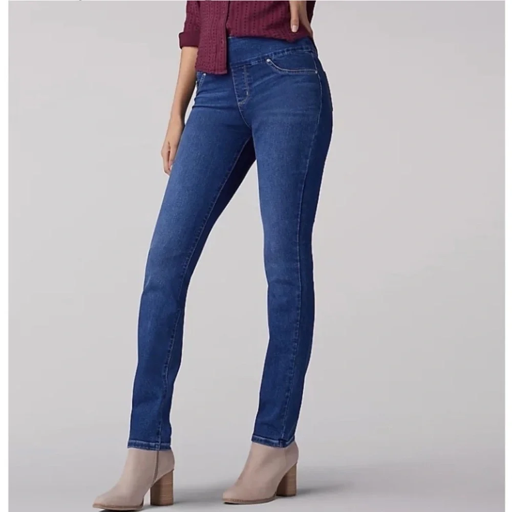 Lee | slim fit slim leg mid rise sculpting pull on jeans Sz 16 short